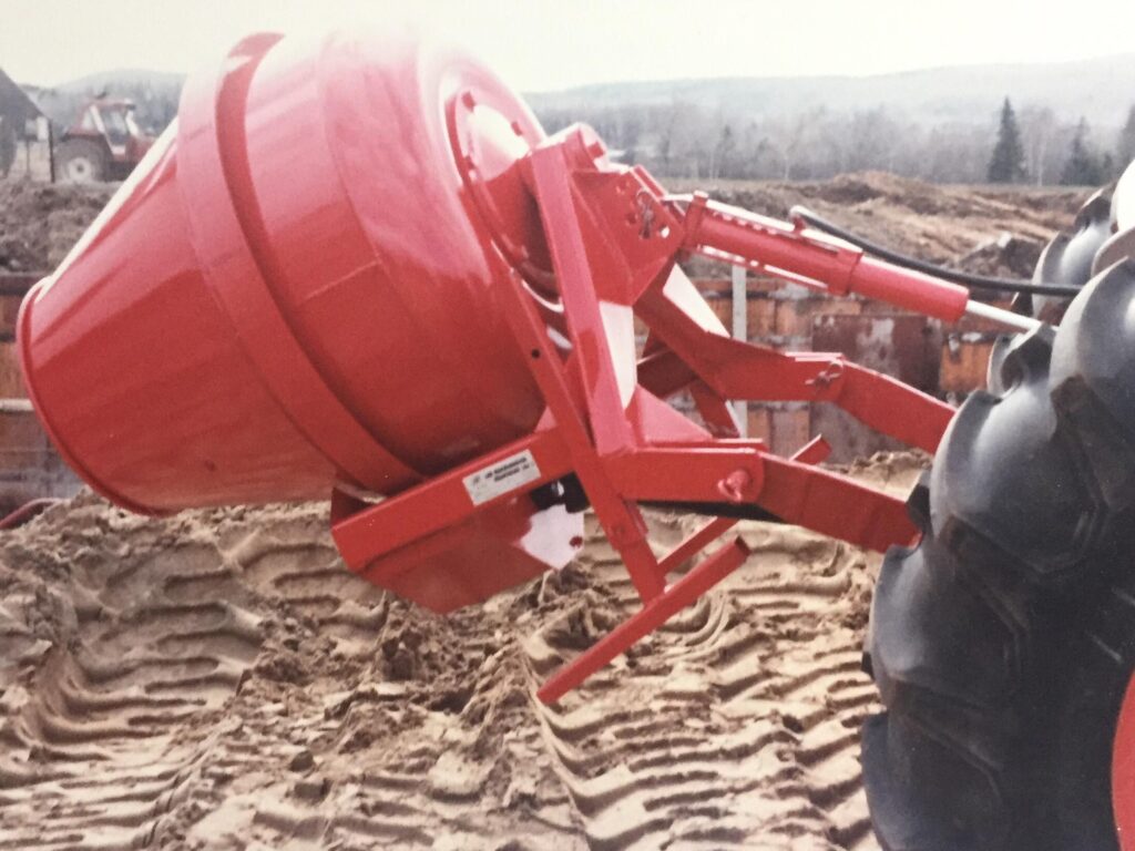 Premier mélangeur à ciment